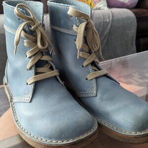 Authentic Danish Duckfeet brand boots in rare color